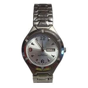 FMD Watch FMDPU127 WORKING Silver Tone Day Date Japan Movt Water Resistant 100ft